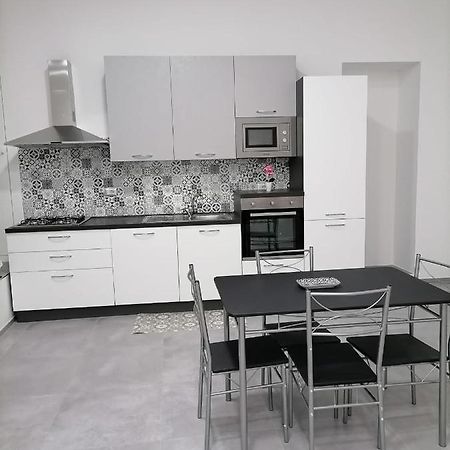 Darsena Apartments1 Μολφέττα Εξωτερικό φωτογραφία