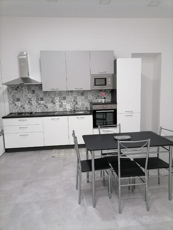 Darsena Apartments1 Μολφέττα Εξωτερικό φωτογραφία