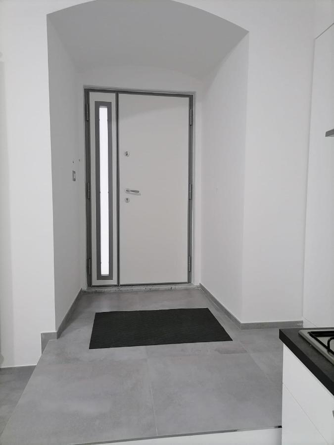 Darsena Apartments1 Μολφέττα Εξωτερικό φωτογραφία